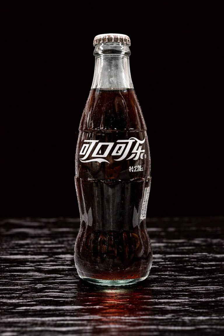 Coca-Cola Original — доставка в Владивосток